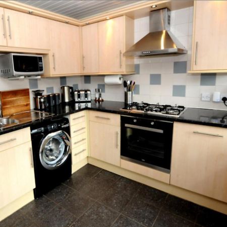 Cheerful One Bedroom Cottage With Parking Space. Glasgow Exterior photo
